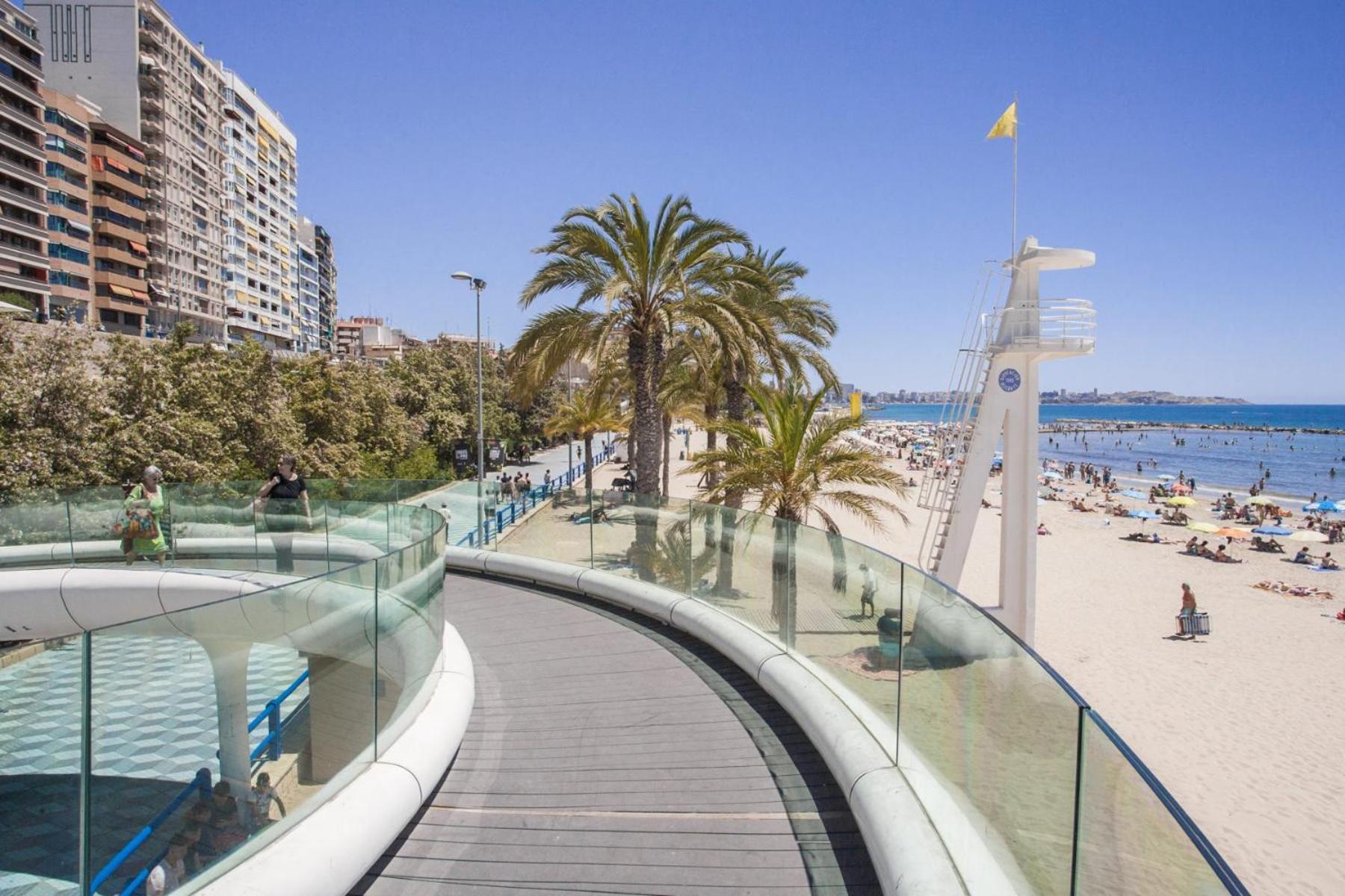 Flamingo42 Apartment Alicante Bagian luar foto